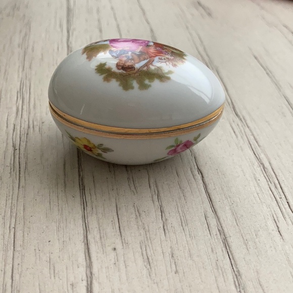 Limoges porcelain egg trinket dish - Picture 4 of 11